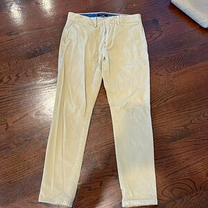 Banana Republic Fulton Chino 30 x 30